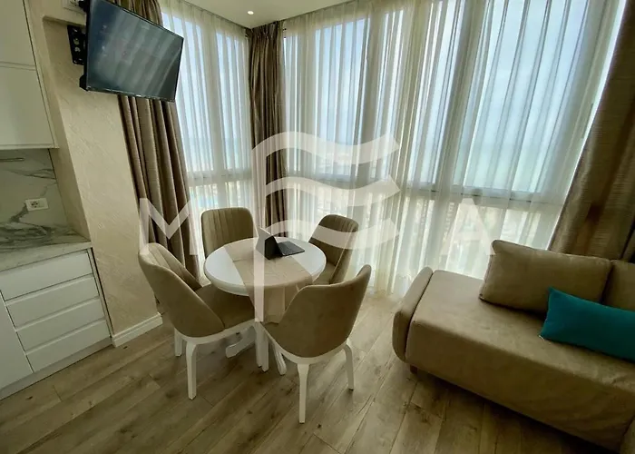 Adriatic Pearl A03 * Golem (Tirana)